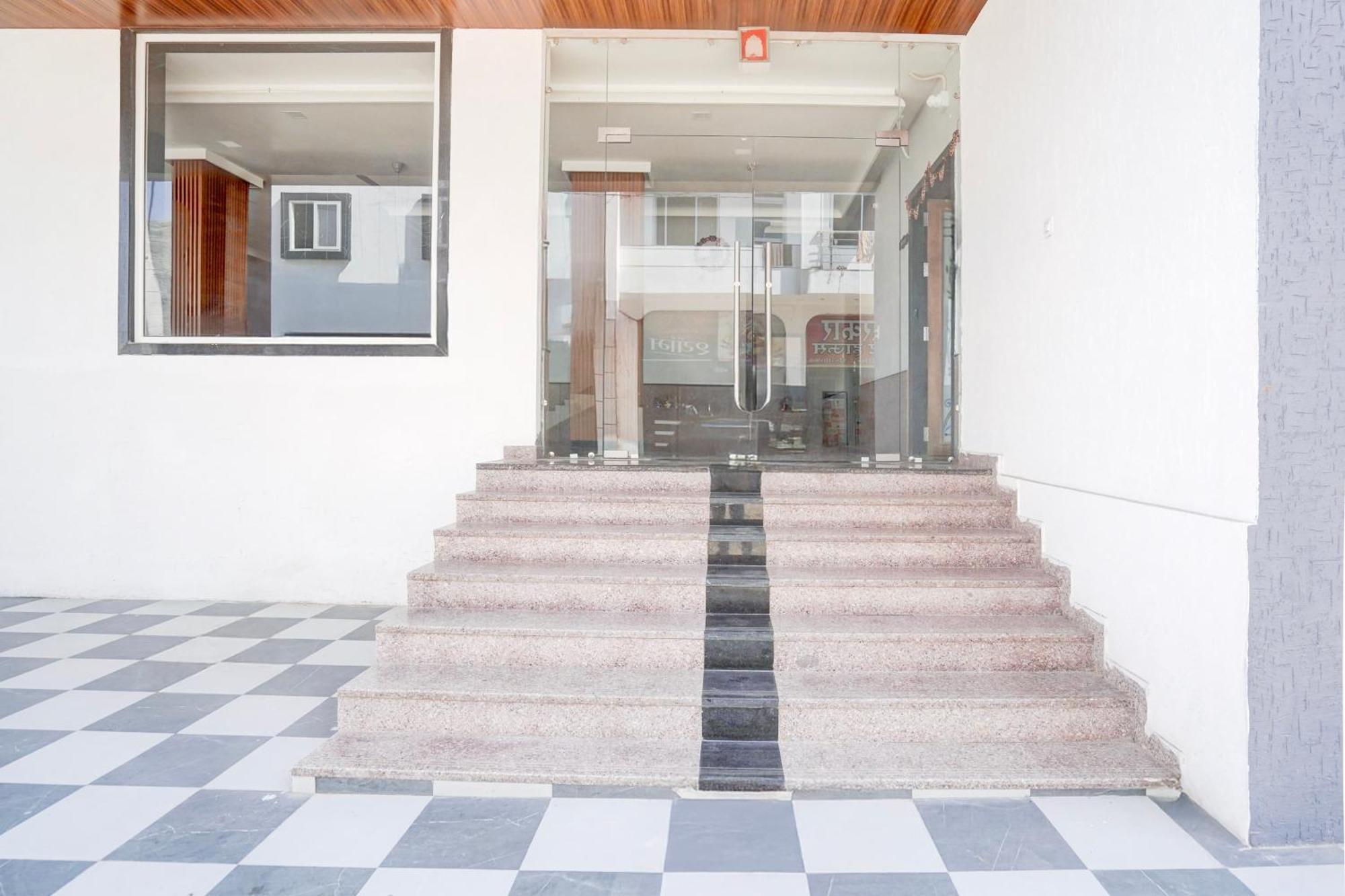 Hotel O Shree Gurukripa Khātu Exteriér fotografie